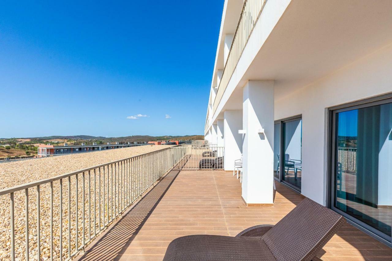 Algarve Race Resort - Hotel Montes de Cima Exteriér fotografie
