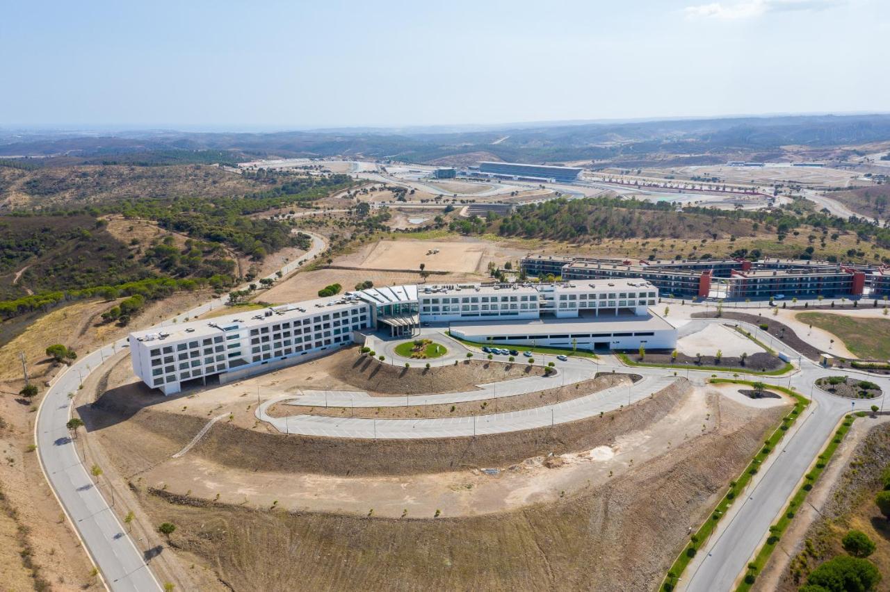 Algarve Race Resort - Hotel Montes de Cima Exteriér fotografie